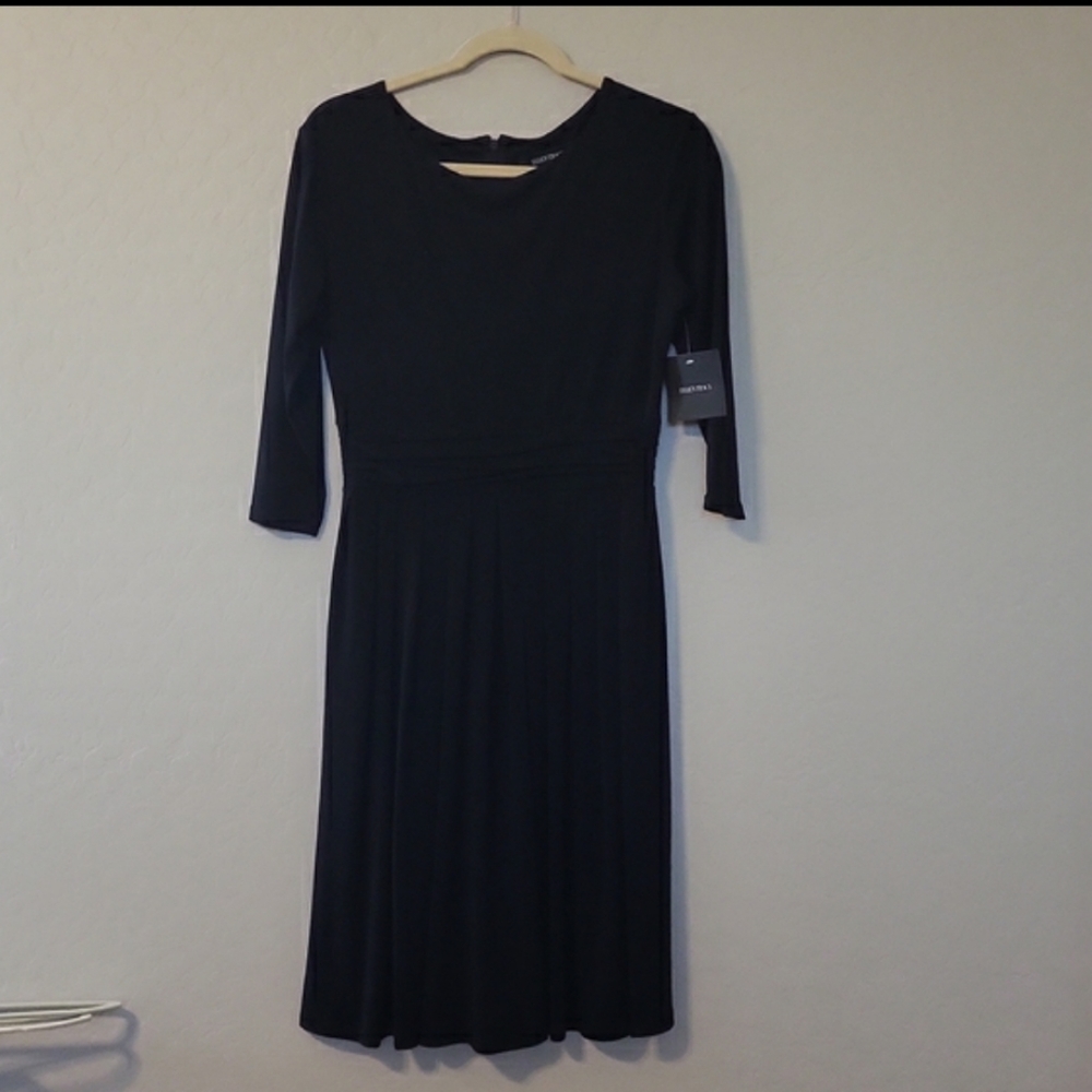Ellen Tracy Black Rouched Fit and Flare Pleated Skirt 3/4 Sleeve Zips in Back 6